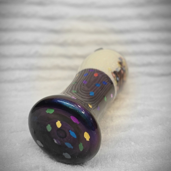 22 oz baby yoda tumbler, glow in the dark - Picture 6 of 9